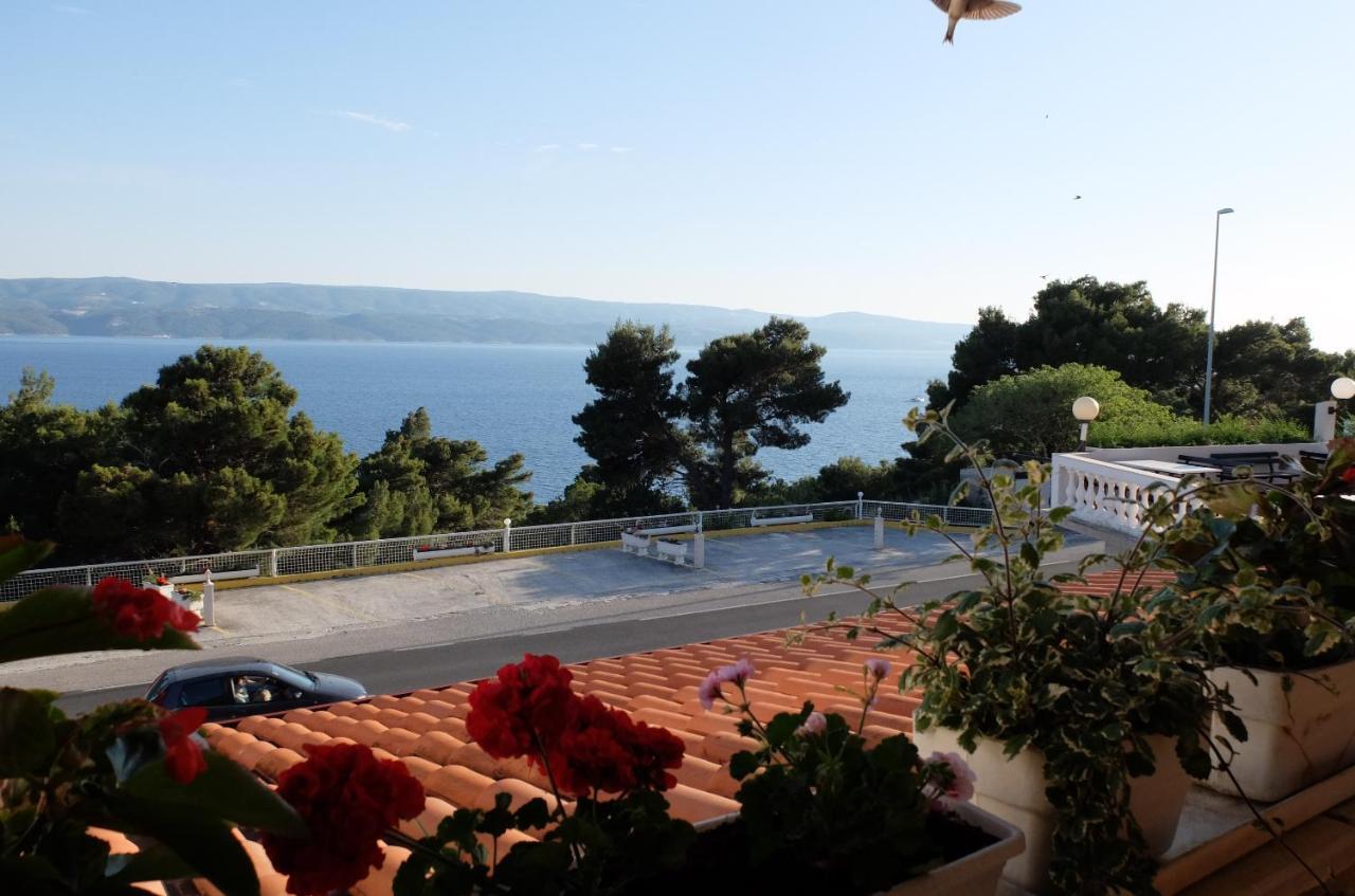 Villa Ljetni San Omis Exterior photo